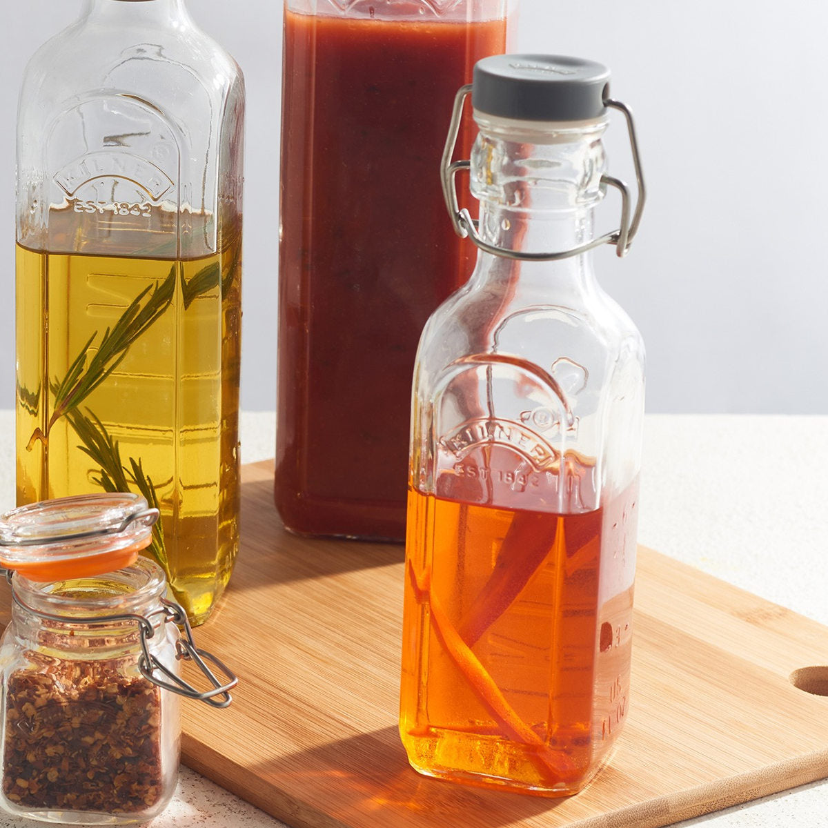 ニュークリップボトル 300ml（NEW CLIP TOP BOTTLE 300ml） – 【公式