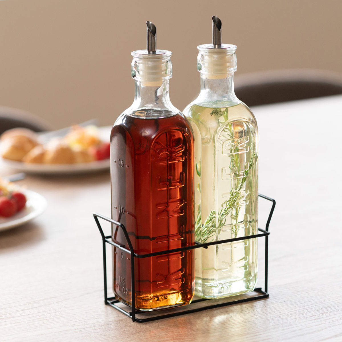オイルボトル＆メタルラック 0.6L 2本セット（Set Of 2 Oil Bottles
