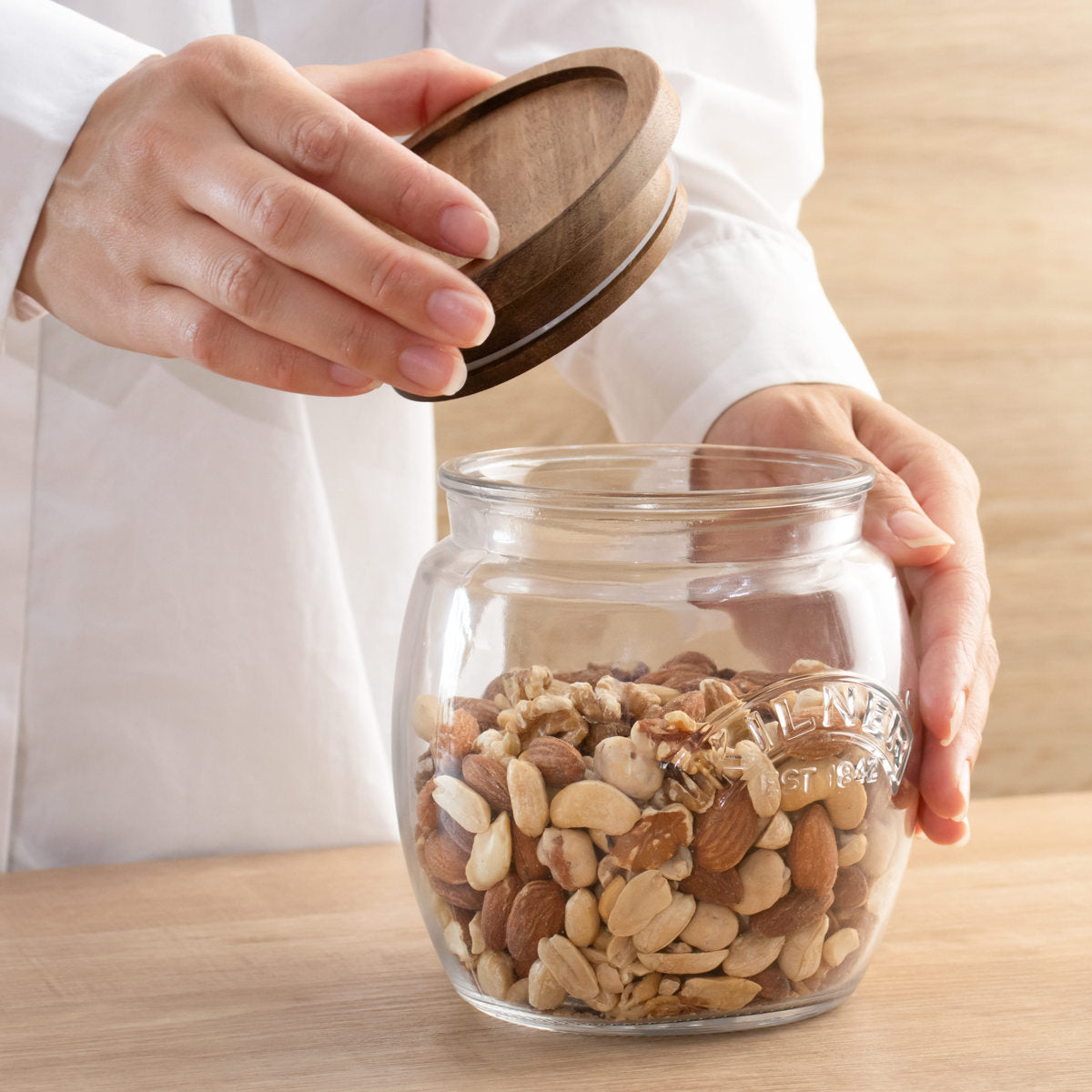 ユニバーサルストレージジャー 0.85L（Universal Jar Acacia Wooden